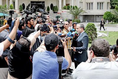 روزنامه نگاران با سابقه: پیشبرد مذاکرات نیازمند آزادی رسانه هاست