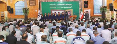 امروز خرمشهرِ کارکنان فولاد مبارکه کار در خطوط تولید است