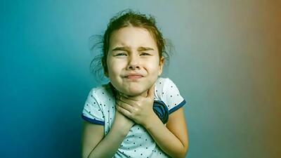 نجات کودک از خفگی با انجام این تکنیک ساده و کاربردی(+فیلم)