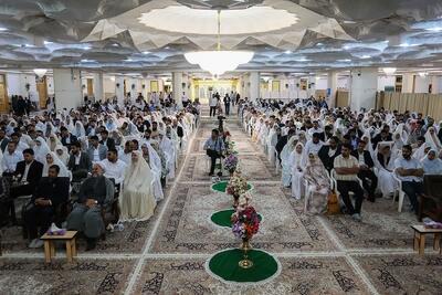 برگزاری جشن ازدواج ۳۲۵ زوج جوان در حرم حضرت فاطمه معصومه (س)