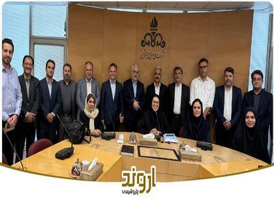 گام بلند هلدینگ خلیج‌فارس در توسعه زنجیره ارزش دارویی/ معرفی گرید‌های جدید PVC پزشکی پتروشیمی اروند