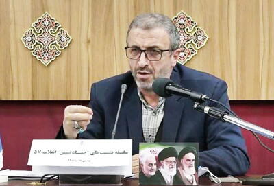 «مردم آذربایجان در قرون پیشین به فارسی سخن می‌گفتند» |  انصاف نیوز