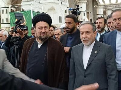تجدیدمیثاق وزیر، معاونان و کارکنان وزارت خارجه با آرمان‌های امام (ره)