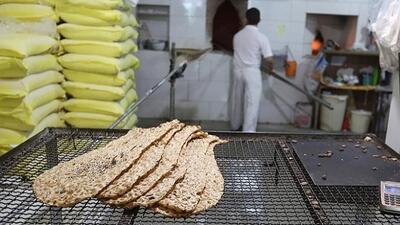 نان بالاتر از نرخ مصوب عرضه می‌شود