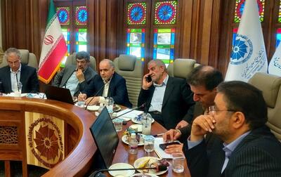 دغدغه کم آبی یزد را پیگیری می‌کنیم/بررسی مشکل تعهدات ارزی تجار در استان