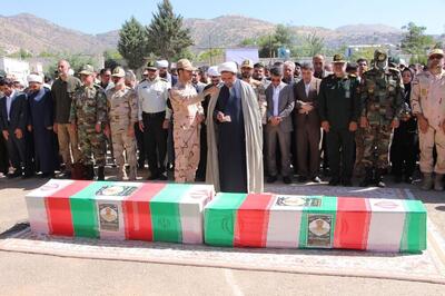 وداع باشکوه با پیکر دو شهید مرزبانی در مریوان+ عکس