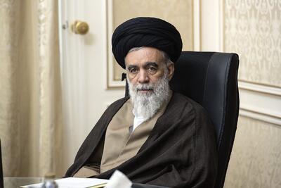 رهبرانقلاب ایمان‌وامید را محور تحولات بزرگ انقلاب در سیره امام می داند