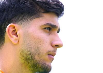 موجودی راست سپاهان روی میز ژنرال - پارس فوتبال