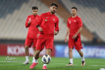 بمب نقل و انتقالاتی پرسپولیس برای ماندن تردید دارد؛ راز بند فسخ ۳۰۰ هزار دلاری ستاره! / اختصاصی خبرورزشی - پارس فوتبال