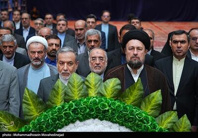 تجدید میثاق کارکنان وزارت امور خارجه با آرمان‌های امام خمینی (ره)- عکس خبری تسنیم | Tasnim
