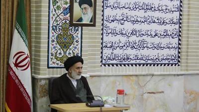 امام جمعه شهرکرد: سردادن ندای وحدت یکی از  دستاوردهای مهم انقلاب اسلامی است