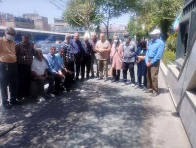 تجمع هماهنگ و اعتراضی بازنشستگان کارگری در تهران در اعتراض به بانک رفاه