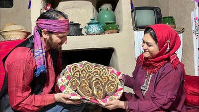 آشپزی روستایی در ایران؛ پخت نان حلوایی (فیلم)
