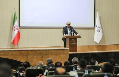 هر مدیر باید یک برنامه اساسی برای خود انتخاب کند