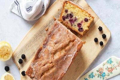 آموزش شیرینی پزی / طرز تهیه کیک شاه توت با بافتی لطیف و طعمی ترش و شیرین