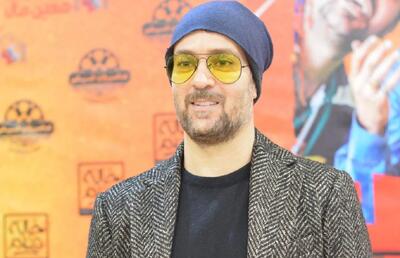 لحظه‌های خاص تبریک تولد ۵۰ سالگی احمد مهران‌فر توسط بهروز «پایتخت»