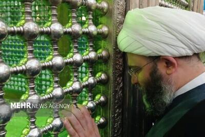 تجدید میثاق رئیس سازمان تبلیغات با آرمان‌های امام راحل(ره) در حرم مطهر