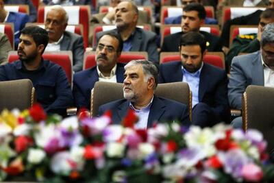 فرامرز عظیمی رسماً سکان مدیریت شهری قم را به دست گرفت