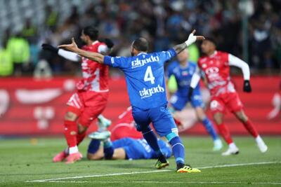 بعد از ۱۲ سال؛ ابطال طلسم استقلال مقابل پرسپولیس! - پارس فوتبال