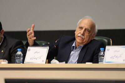 عبده تبریزی: کمبود نقدینگی، سرآغاز چالش‌های جدی و انحراف از مسیر صحیح است