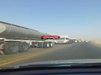 تردد پرحجم کامیون‌ها در مسیر فارس به هرمزگان