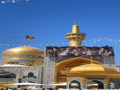 نصب کتیبه‌ شهادت امام باقر(ع) در حرم مطهر رضوی