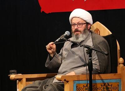 کردمیهن و دیگر حمله‌کنندگان به سفارت عربستان پای منبر روحانی جنجالی جبهه پایداری می‌نشستند