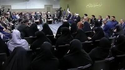 ببیند| سروده شاعر هندی برای خورشید جماران
