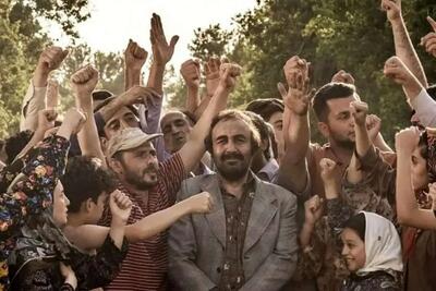 استیل بانمک دهه شصتی مه‌لقا باقری و ژاله صامتی در کنار عطاران