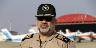 عکسی از بازدید امیر واحدی از یک پایگاه شکاری