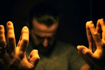 بعد از ازدواج با آرزو یک روز سرزده وارد خانه شدم  و دیدم او و ..