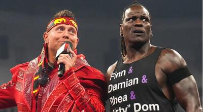 د میز WWE را آنفالو کرد؛ جدایی در راه است؟ - پارس فوتبال