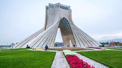 قطع درختان میدان آزادی ضروری بود؟ | رویداد24