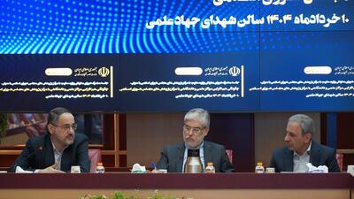 نگاهداری: برای افزایش حضور نخبگان در بخش عمومی باید اقدام کنیم
