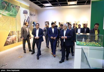 بازدید مدیران خبرگزاری تسنیم از نمایشگاه آستان قدس رضوی- عکس خبری تسنیم | Tasnim