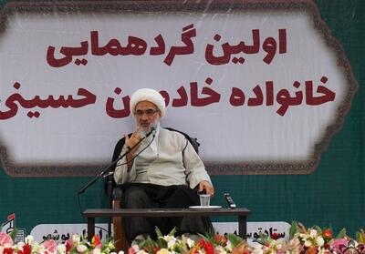 خدمت در موکب‌های حسینی در مسیر اهل‌بیت (ع) قرار دارد - تسنیم