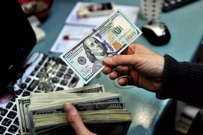 جیمی دایمن هشدار داد: سلطه جهانی دلار آمریکا در خطر است
