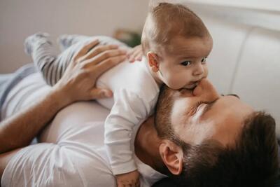 تولد فرزند چه تاثیری روی پدران می گذارد؟