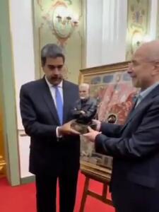 ببینید؛ قالیباف تندیس سردار سلیمانی را به مادورو هدیه داد