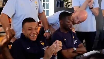 تبریک قهرمانی PSG در اردوی فرانسه،؛ چهره ناراحت تورام و خنده‌های امباپه!