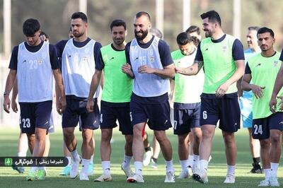 توضیح روزبه برای ملی‌پوشان؛ این‌گونه استقلال را قهرمان کردم! (عکس)