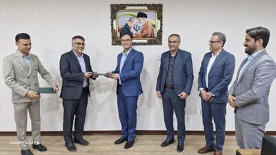 بانک ها ارکان توسعه شهرستان تنگستان هستند