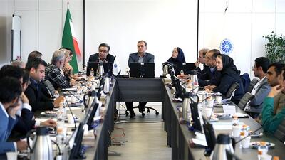 بررسی امکان ترخیص کشنده‌هایی که به دلیل عوامل خارج از اراده در گمرکات باقی ماندند