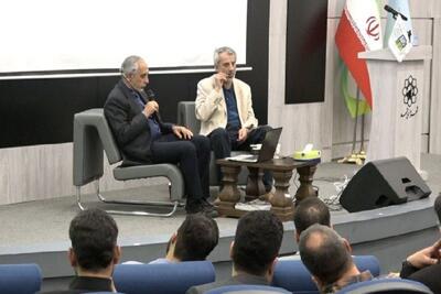 نشست تبیینی انتقال تجربه «پشت پرده» در مشهد برگزار شد