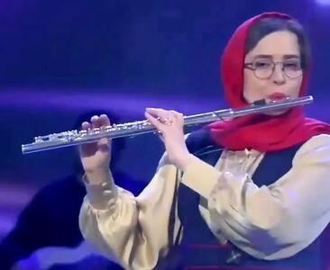 آواز هنرمندانه؛ نوازندگی مهراوه شریفی نیا که نشون میده از سرو روش هنر میباره چه ذوقید