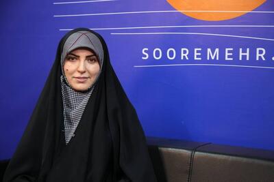 شاهد یک فضای منفعل و راکد در اکثر اشعار عاشقانه جوانان هستیم