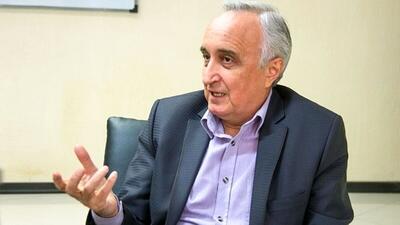 موسی غنی‌نژاد: زبان فارسی ملی است، نه تحمیلی