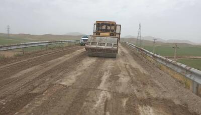 عملیات احداث راه ۶ روستای نوبران ساوه آغاز شد