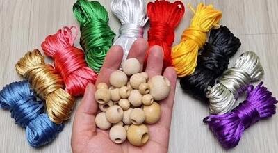 میشه ببینی با مهره های چوبی و کاموا چی کار کردم؟!