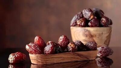 عوارض مصرف بیش از حد خرما چیست؟